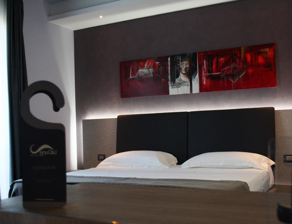 Le Dune Suite Hotel Porto Cesareo Esterno foto